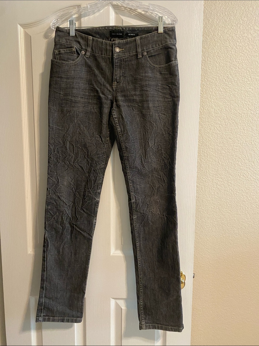 Classic Womens The Limited Sexy Drew Fit Size 8 Black Denim Jeans Wrinkled Look